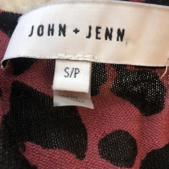 JOHN + JENN Linen Blend Cheetah Animal Print Casual Basic Staple T Shirt - Picture 5 of 7